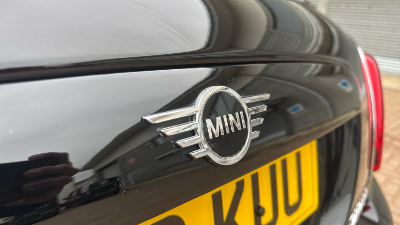 MINI Hatchback 2.0 Cooper S Sport II 5dr Auto Petrol Hatchback